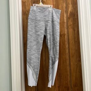 Lulu lemon leggings sorta cropped